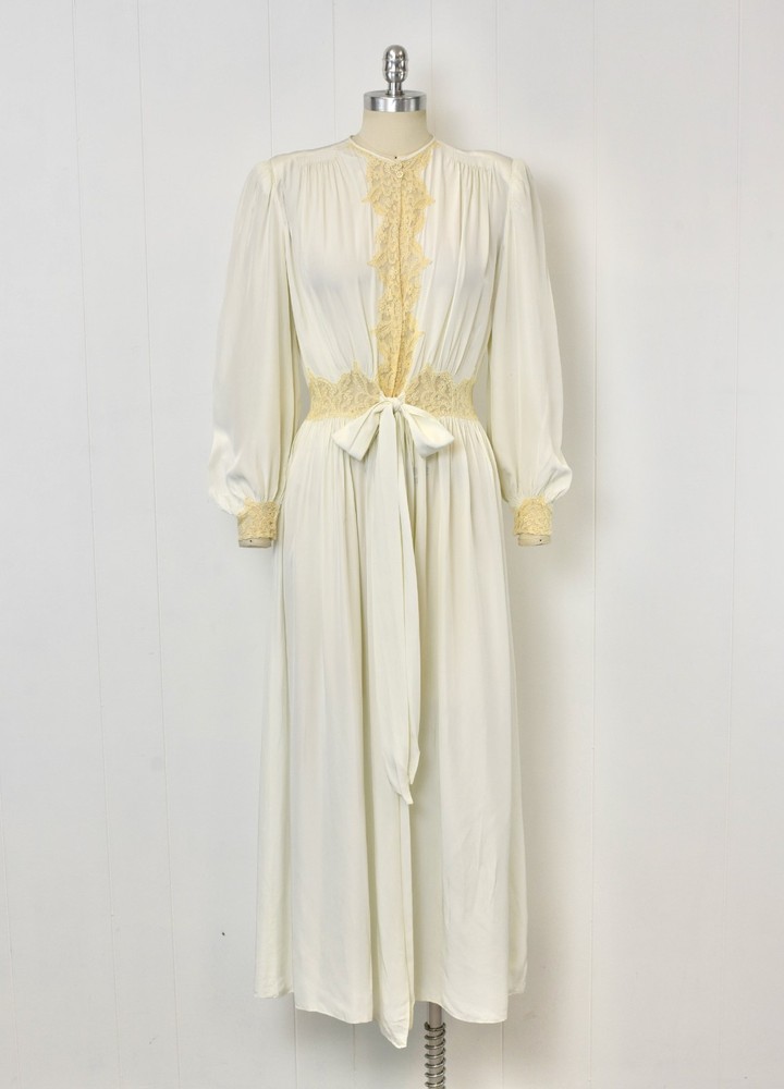 Vtg 1940s White Lace Rayon Tula Boudoir Lingerie Robe Dress Dressing Gown