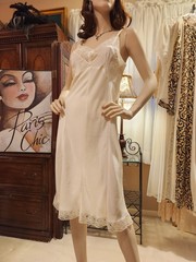 Vintage 1940s Deena 8 Gore Off White Lacy Full Dress Slip Nightgown Sz 36