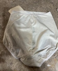 VINTAGE LOVABLE CELEBRITY M SECOND SKIN BRIEF PANTY ! MEDIUM WHITE