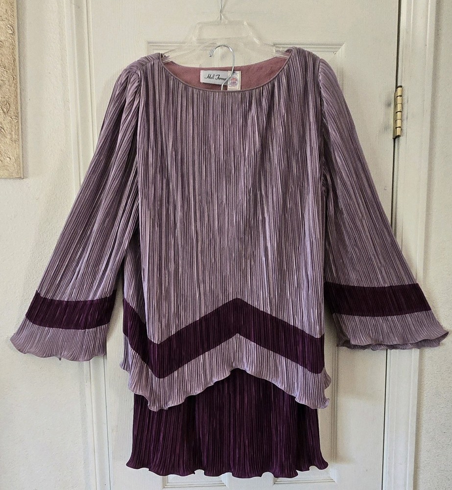 1970s HAL FERMAN Accordian Pleated Blouse & Skirt Set w Dolman Sleeves One Size