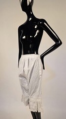 BEAUTIFUL VICTORIAN 19TH C WHITE BLOOMERS W EYELET RUFFLE BOTTOM LEGS 