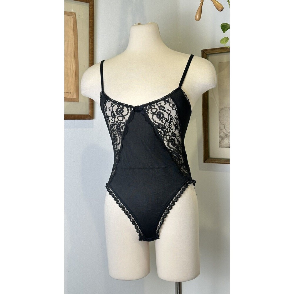 Elegant Black Lace Bodysuit – Sultry & Chic Lingerie for Any Occasion
