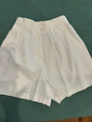 NWOT Ellesse Women’s White Shorts Size 6 or 40