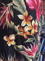 Vintage 1950s Vamp Black Hawaiian Mermaid Fishtail Maxi Dress Floral Barkcloth W