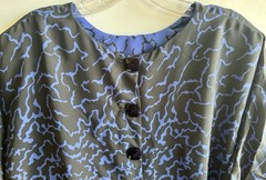 Vintage PREMIER ROW by MARILYN THELEN Blue & Black blouse/top, Size 14 1/2-34