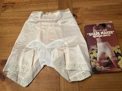 Vintage Exquisite Form Shape Maker Girdle Small Regular Length NOS
