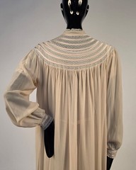 1930’S CREME SILK CHIFFON PUFF SLEEVE NIGHT GOWN PEIGNOIR SET W LACE INSERTION
