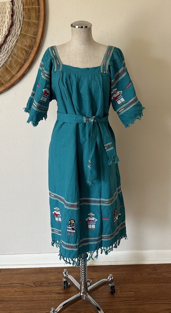 Vintage Rare Guatemalan Cotton Dress Caftan Folk Art Embroidery People M/L