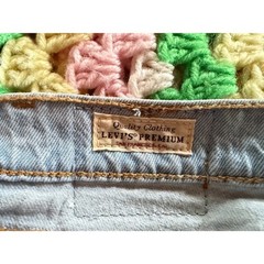 Levi’s Premium 501 90’s Distressed Light Wash Straight Leg HighWaist Classic Mom