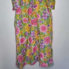 VTG Bright Embossed Floral Loungewear Robe Kaftan Mumu Size M See Measurements