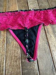 Vtg D&G Dolce & Gabanna Underwear M Black Floral String Thong Bikini Panties