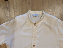 S. L. FASHIONS~ VTG Ivory Acetate/Rayon Blouse~ 3/4 Sleeve Brass/Pearl Button~20