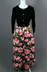 VTG Women’s 60s Black & Pink Velvet Maxi Dress Sz S 1960s Quilted