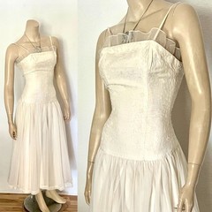 Lovely 1950s Princess, Ballerina Styled Wedding Dress, Creamy Off White, XXS