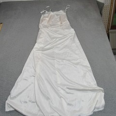 Vintage JCPenney Ivory Lace Trim Full Slip Dress Antron III Nylon Size 16 USA