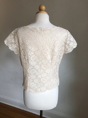 STUNNING VTG SAKS FIFTH AVENUE Ivory Lace Short Sleeve Top Blouse SZ 34