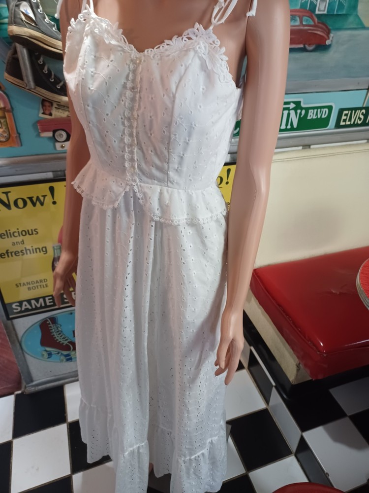 VTG Mid-century 1960s 1970s Candi Jones California Eyelet Prairie Maxi Dress XXS