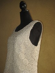 Vintage Daymor Couture C.Mercedes Ferreira beige embroider overlay long gown 12