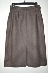 Vintage Women’s Wool Single Pleat Skirt Brown Pinstripe Lined 26″ Waist 27″ Long