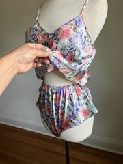 STUNNING VTG DEENA Floral Silky Satin 2pc Camisole Tank & Shorts Lingerie Set M