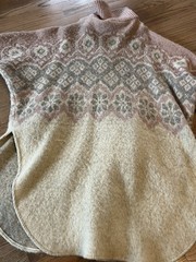 Vintage Hilda Ltd 100% Wool Poncho Hooded Cape Sweater Made in Iceland O/S