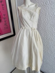 Vintage midcentury party dress-As is condition white sleeveless balloon skirt s