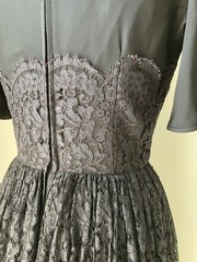 True Vintage 1950’s L’Aiglon Black Party Dress Full Skirt Silk Crepe & Lace S