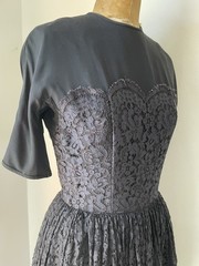 True Vintage 1950’s L’Aiglon Black Party Dress Full Skirt Silk Crepe & Lace S