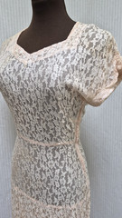 BEAUTIFUL Vintage 1930/40s La Rose Peachy Pink Sheer Lace Dress – Size XS