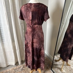 Vintage Y2K Brown Tie-Dye Midi Dress – Positive Attitude Petite (10P)