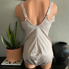 Vtg Silky Shiny Beige Satin ShapeWear All in One Girdle Cotton Lined Gusset 40D
