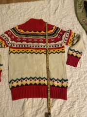 Vintage 100% Acrylic Fiber Women’s Size Medium Pullover W/ Zipper Sweater