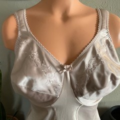 Vtg Silky Shiny Beige Satin ShapeWear All in One Girdle Cotton Lined Gusset 40D