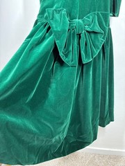 True Vintage House of Bianchi Green Velvet Party Dress Medium 28″ Waist 60s 70s