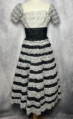 Vintage 1950s Black & White Lace Tiered Tulle Cupcake Party Prom Dress Size XS