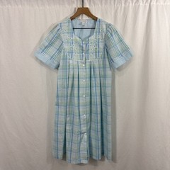 Vintage Miss Elaine Woman’s Nightgown M White Waffle Snap Dress Floral Detail