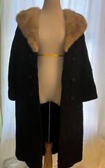 Vintage Persian Curly Lambs Wool Women’s Coat Mink Collar 3/4 Sleeve 44 Inches