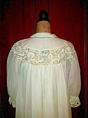 Vintage Eyeful by the Flaums Ornate Sheer Nylon Lace Robe 1950’s