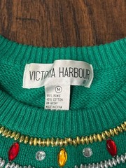 Vintage green sweater Victoria Harbour.1980s and 90s aesthetic, beadwork,jewels