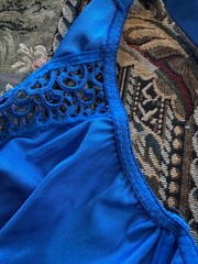 VINTAGE OLGA 33511 ROYAL BLUE SATIN LACE EDGINGS EMBROIDERED UW BRA ~ SIZE 38DD