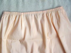 Vintage 1950-60’s Barbizon 21″ Orange Tafredda Embroidered Half Slip Size Large