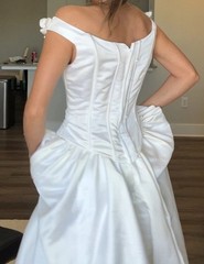BEAUTIFUL Vintage 1990s Basque Waist Moonlight Wedding Dress Fits Like A 6