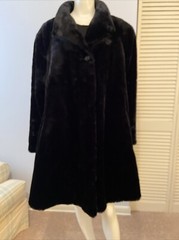 Gorgeous Chic Mariel Vintage Faux Fur Black Coat Pockets Lined Collared