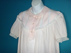 Vtg Barbizon Blendaire Batiste Robin Style Short Nightgown Pink Lace Trim Sz M
