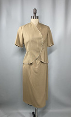 Vintage Dress OGGEE BY RIZKALLAH Designer SIZE 6 SMALL short sleeve tan 70s