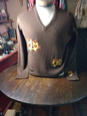 LeRoy Knitwear 100% Acrylic Taiwan brown V-neck long sleeved sweater L