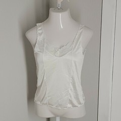 L’ Essential Vintage Slip Shirt Top ~ Sz M ~ White ~ Sleeveless ~ Lace Trim