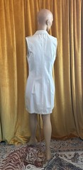 Vintage 1990s Guess Jeans Cream Denim Sleeveless Bodycon Snap Front Dress Size 9