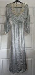 Vintage Miss Elaine Long Lt Blue Nightgown Peignoir Robe Set Petite Union USA
