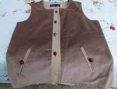 Vintage Corduroy Vest,”Paula Saker”Size12,Wood Buttons w/2 Lower Front Pockets